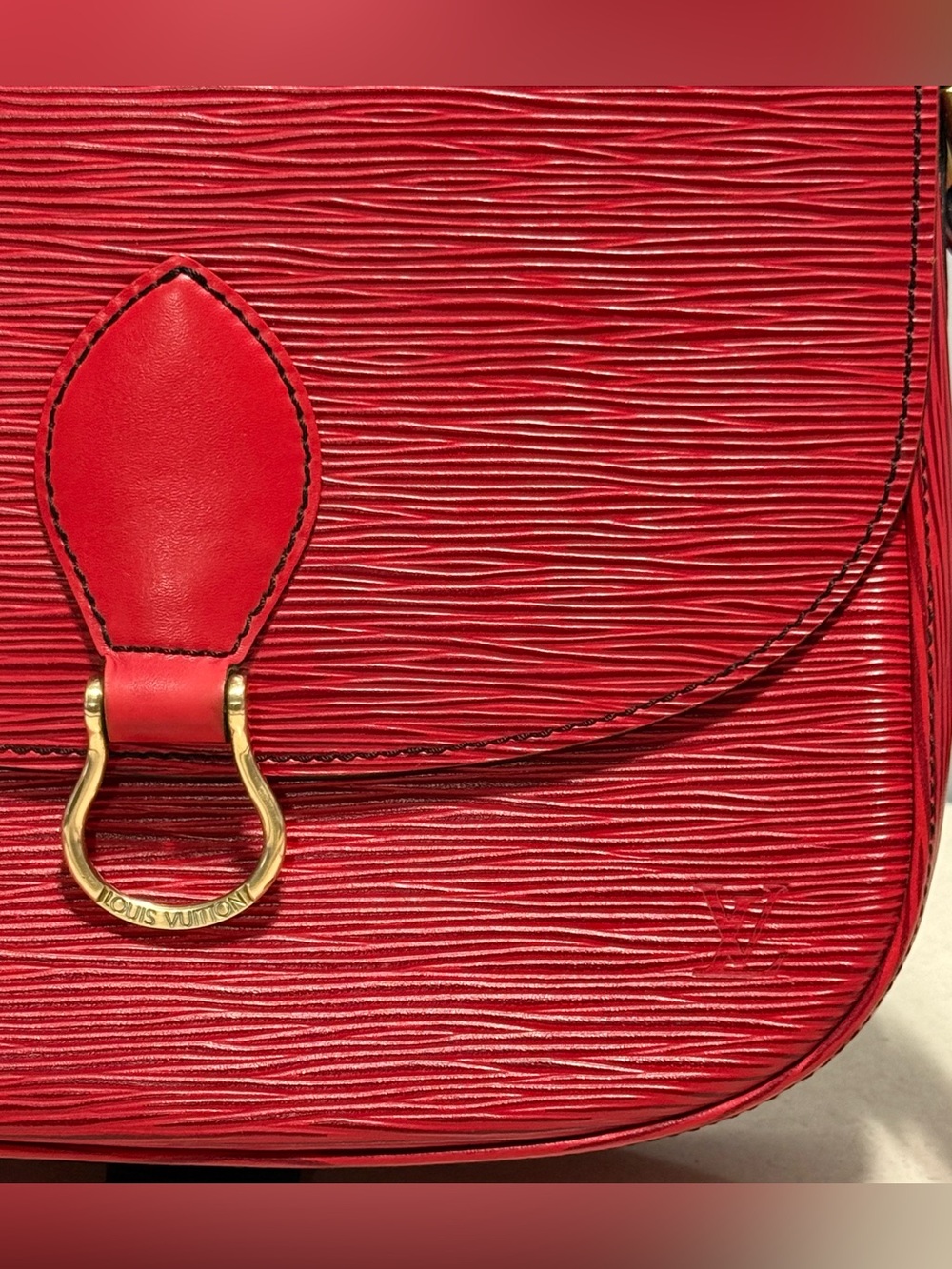 Louis Vuitton Saint Cloud GM Epi Leather - Picture 12 of 16